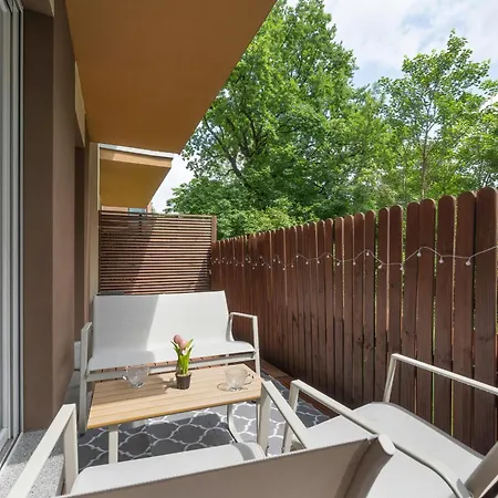 The Big Apple In With Parking By Renters Daire *